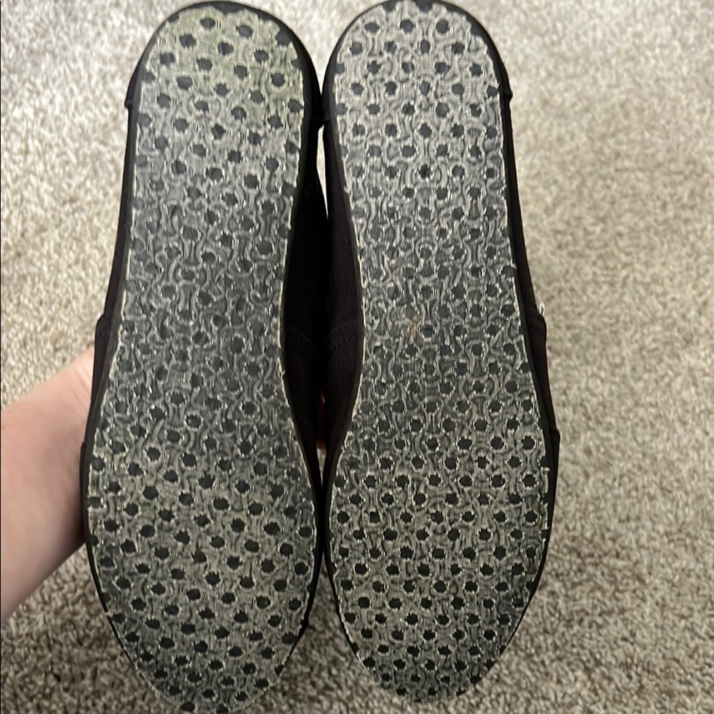 TOMS Classic Black Slip-On Shoes - Picture 3 of 5